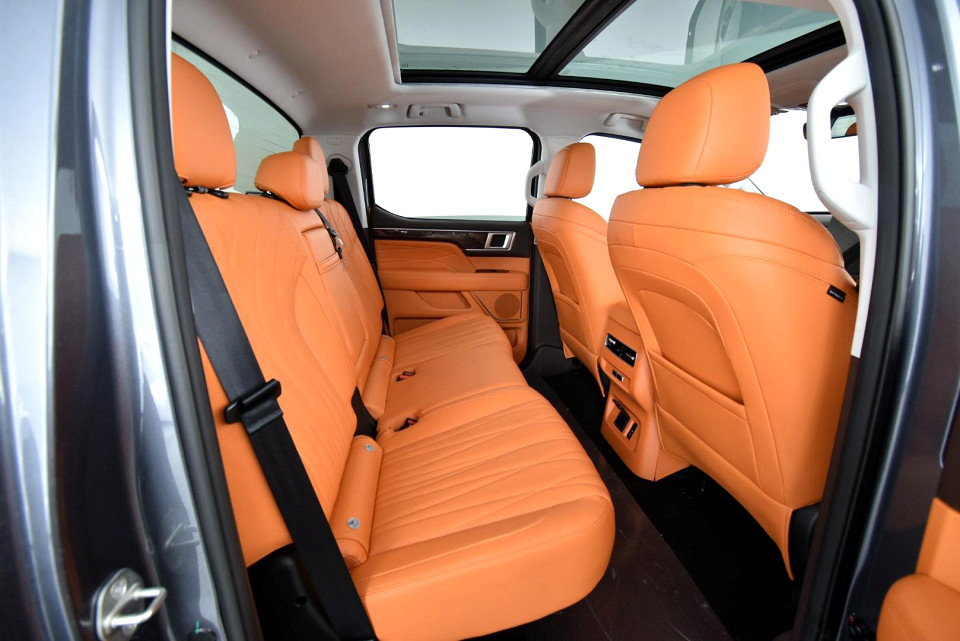 2026 FOTON TUNLAND V9 2.0D LTD D CAB 4X4 AT