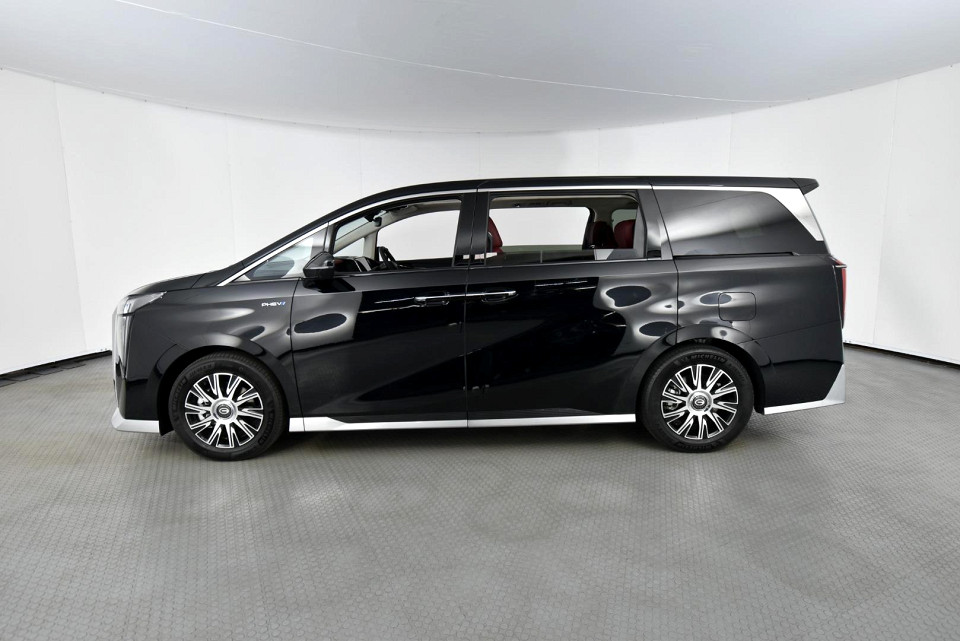 2026 GAC MOTOR M8 MASTER