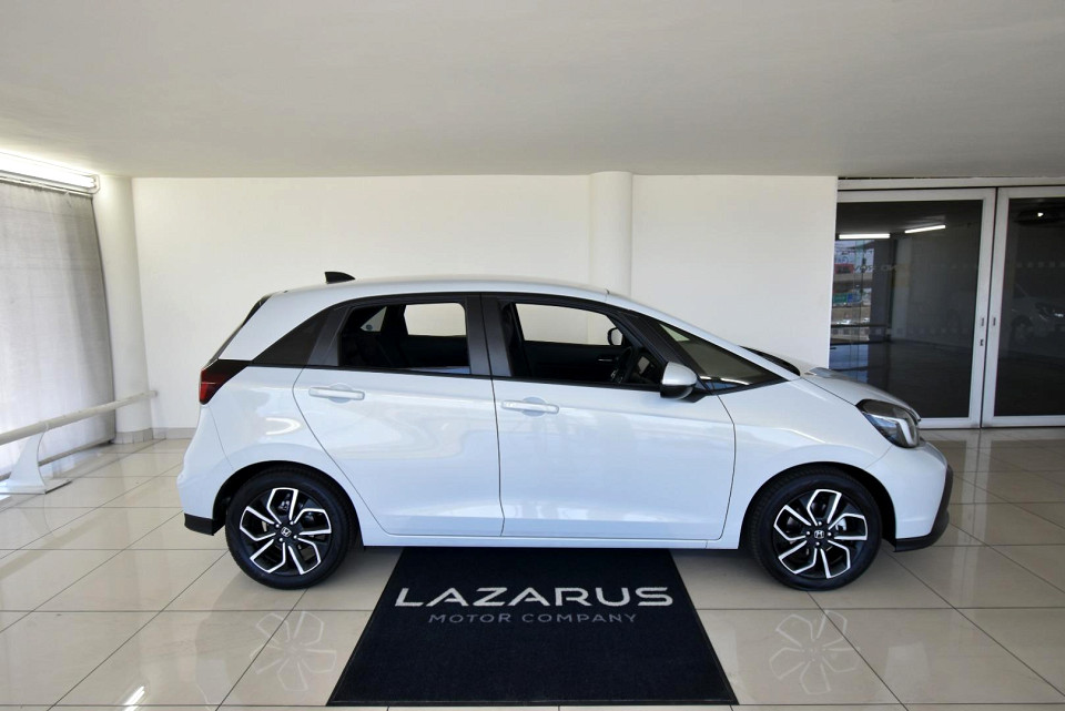 2024 HONDA FIT 1.5 ELEGANCE CVT