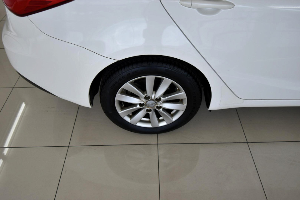 2015 KIA CERATO 2.0 EX 4-DOOR AT