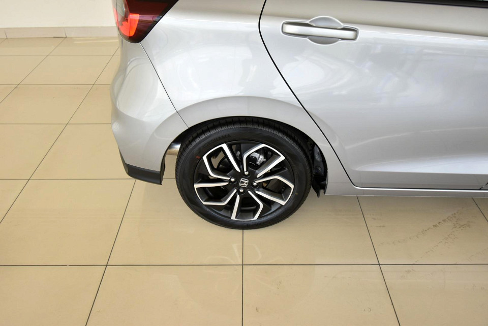 2025 HONDA FIT 1.5 ELEGANCE CVT