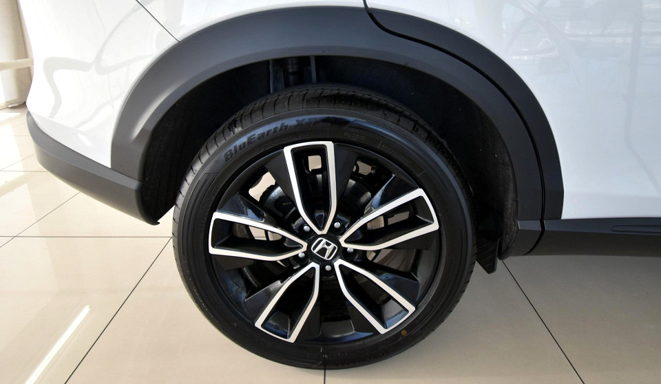 2025 HONDA HR-V 1.5 ELEGANCE CVT