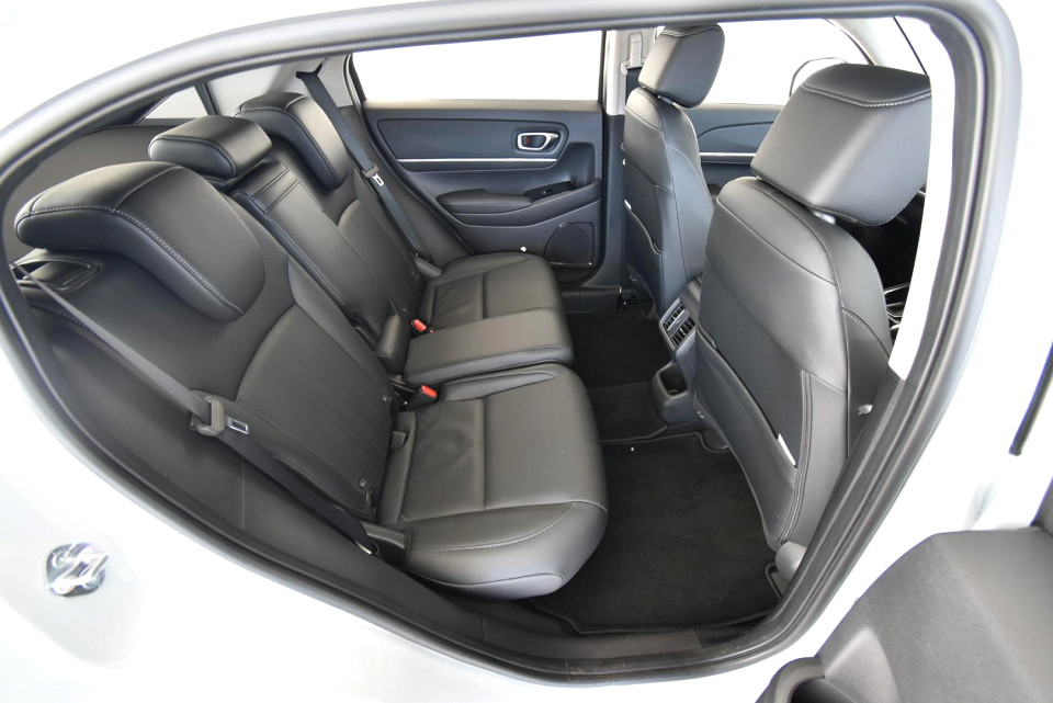 2025 HONDA HR-V 1.5 ELEGANCE CVT
