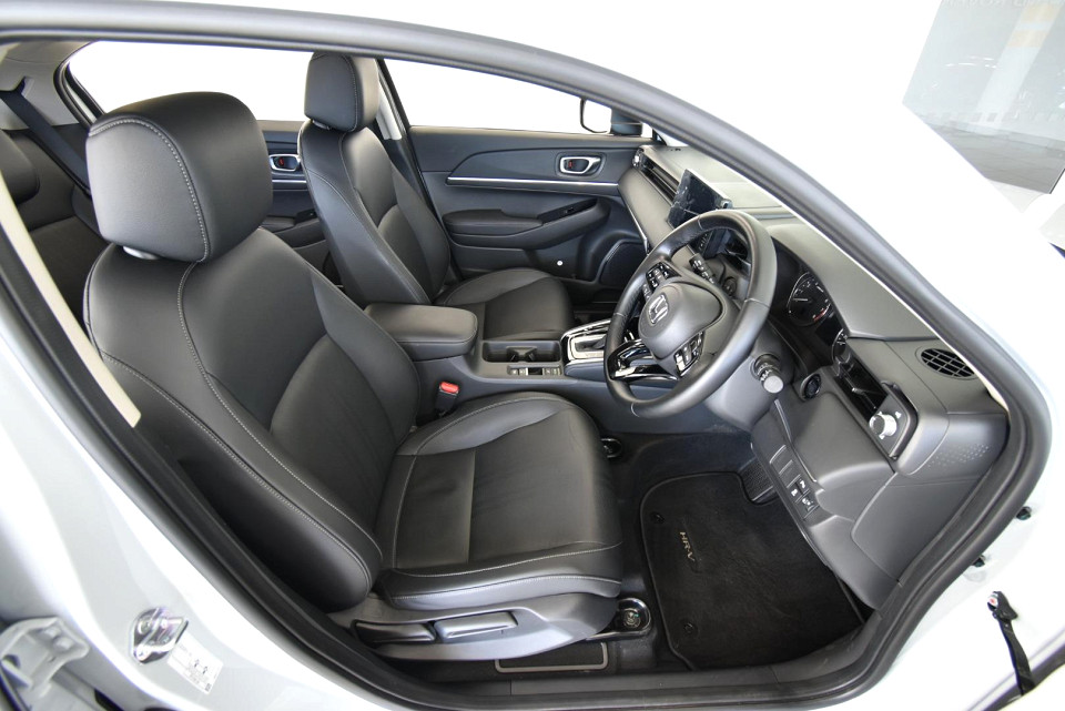 2025 HONDA HR-V 1.5 ELEGANCE CVT