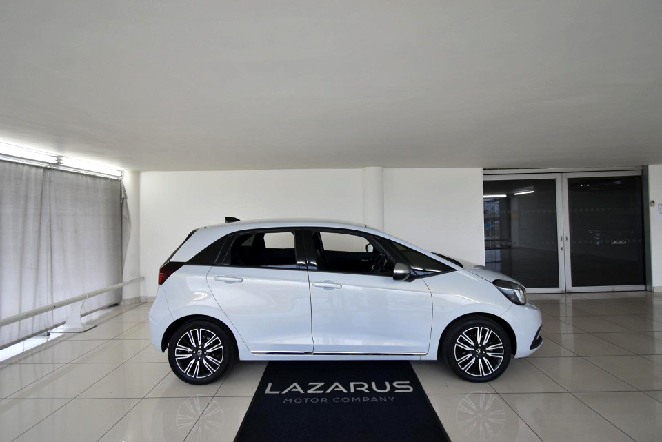 2022 HONDA FIT 1.5 EXECUTIVE CVT