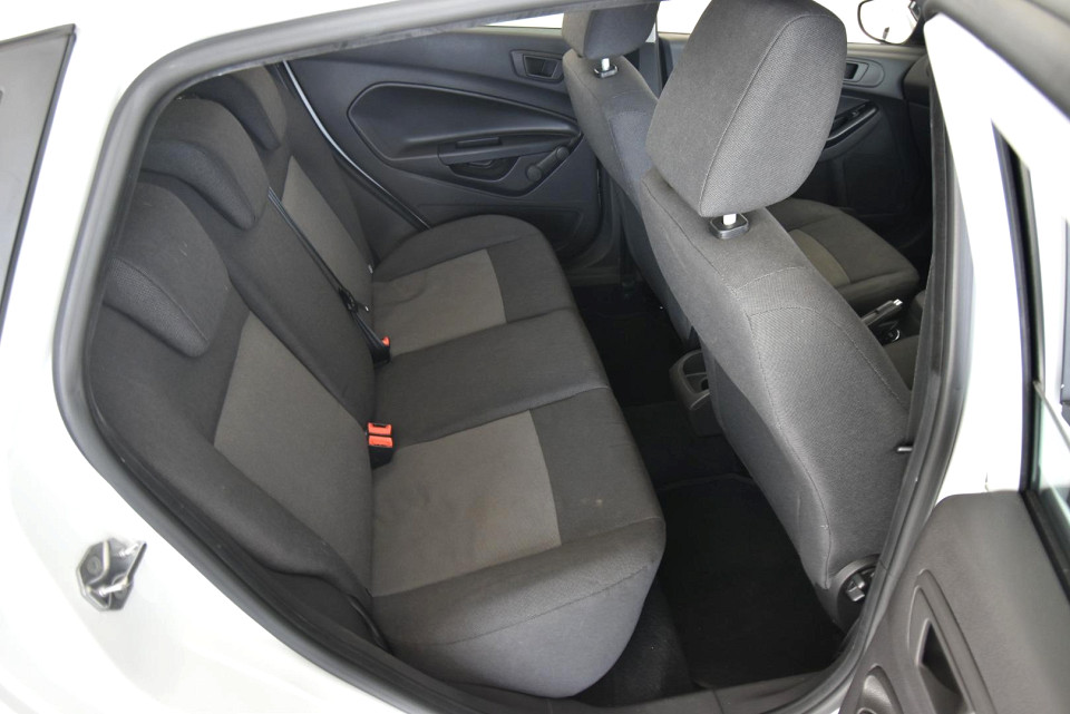 2015 FORD FIESTA 1.4 AMBIENTE AC+AUDIO+BT