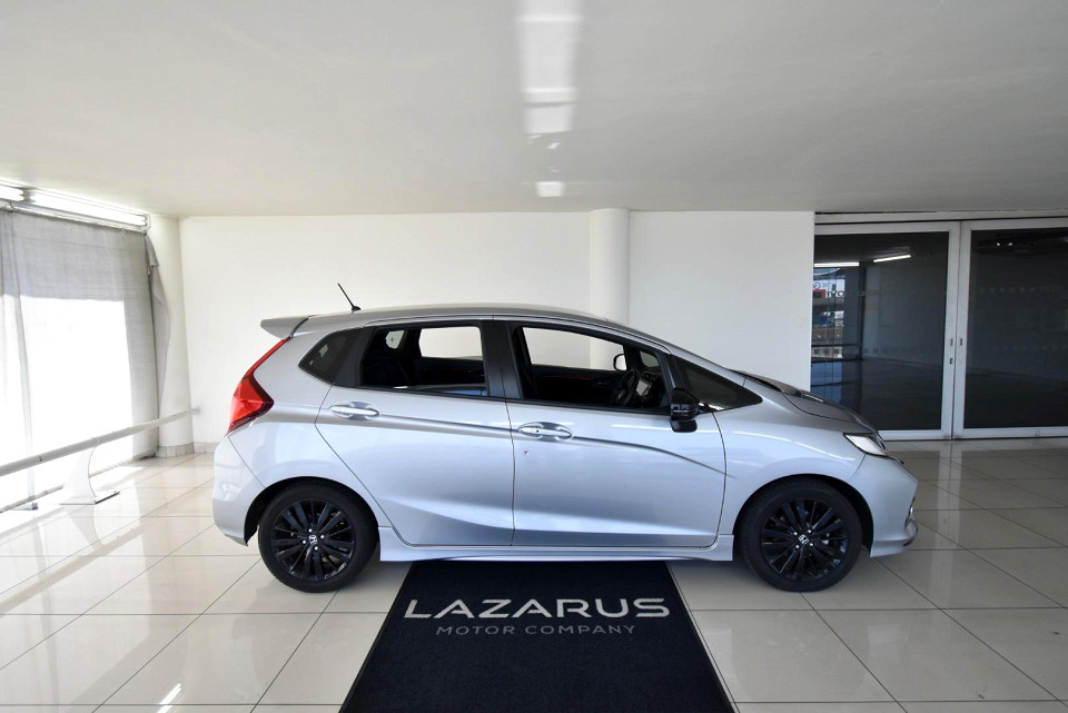 2021 HONDA JAZZ 1.5 SPORT CVT
