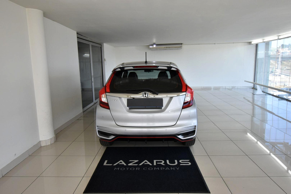 2021 HONDA JAZZ 1.5 SPORT CVT