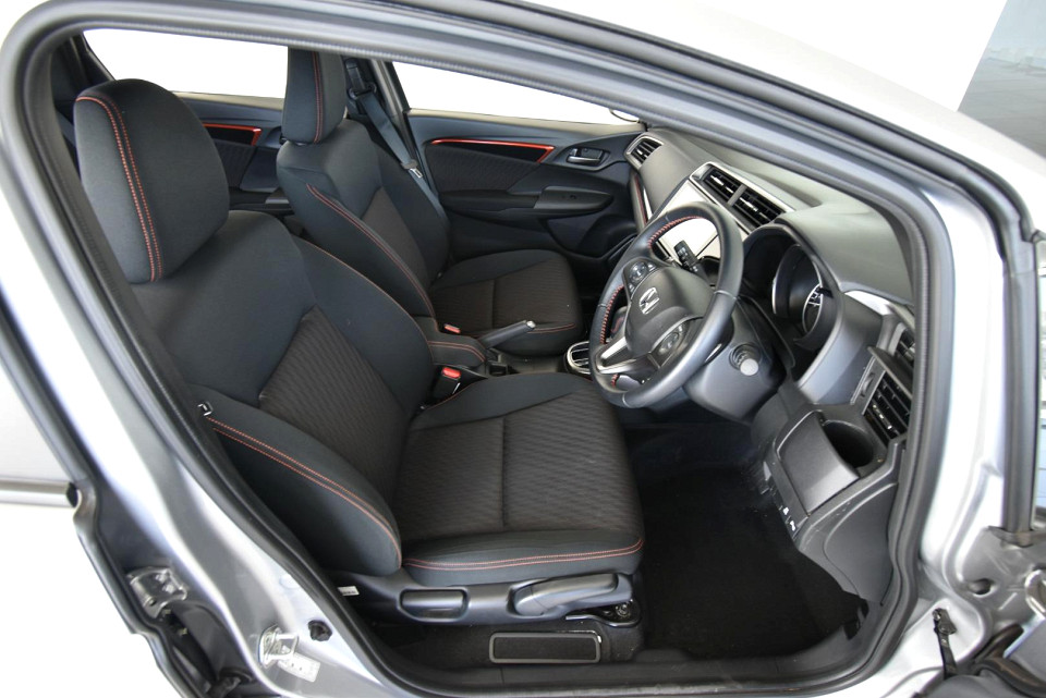 2021 HONDA JAZZ 1.5 SPORT CVT