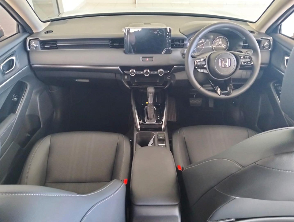 2025 HONDA HR-V 1.5 ELEGANCE CVT