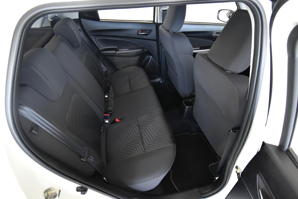 2021 SUZUKI SWIFT 1.2 GLX