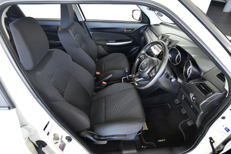 2021 SUZUKI SWIFT 1.2 GLX