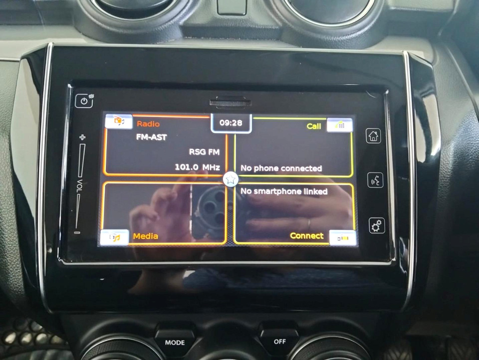 2021 SUZUKI SWIFT 1.2 GLX