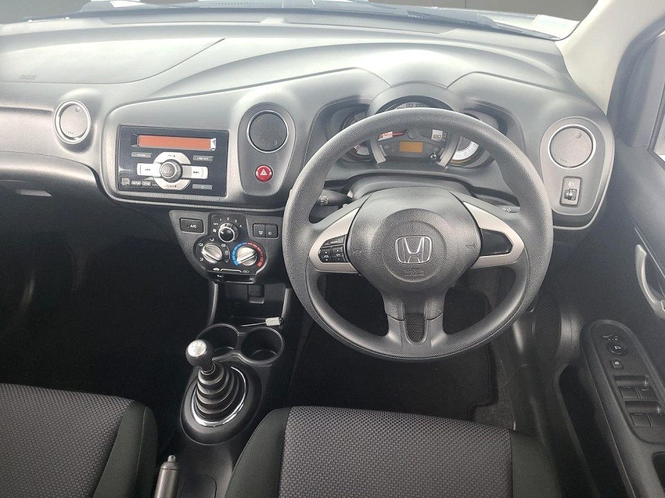 2015 HONDA BRIO 1.2 COMFORT