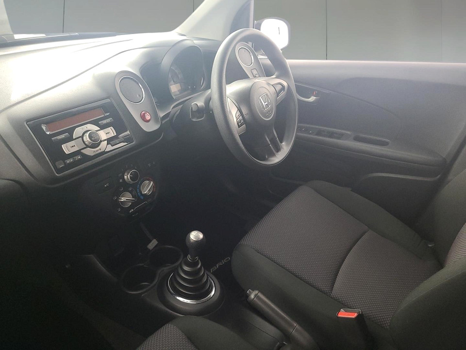 2015 HONDA BRIO 1.2 COMFORT