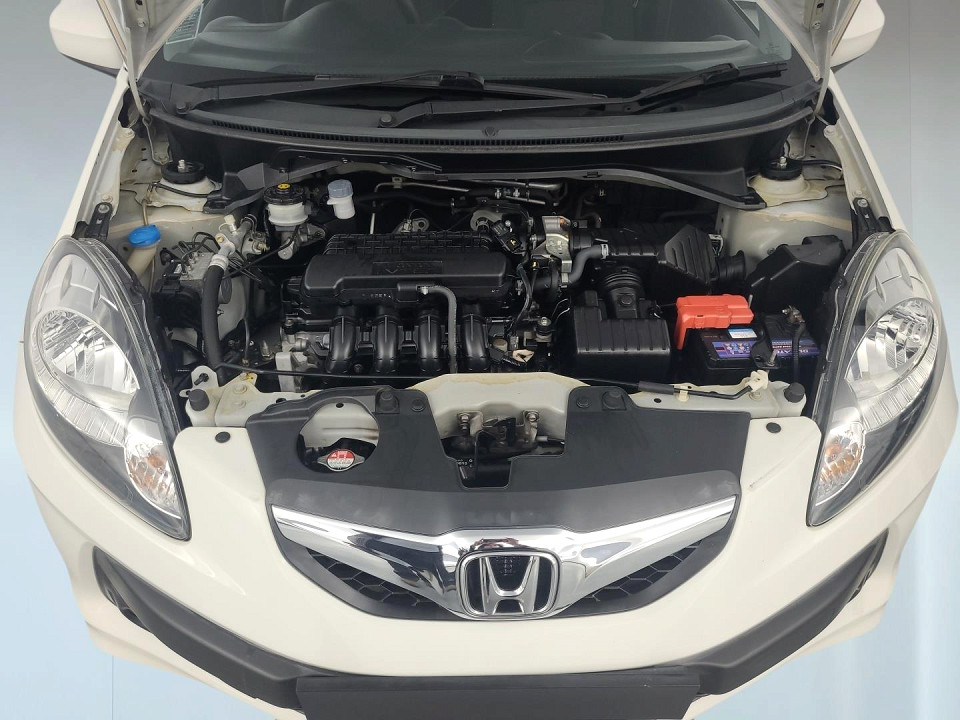 2015 HONDA BRIO 1.2 COMFORT