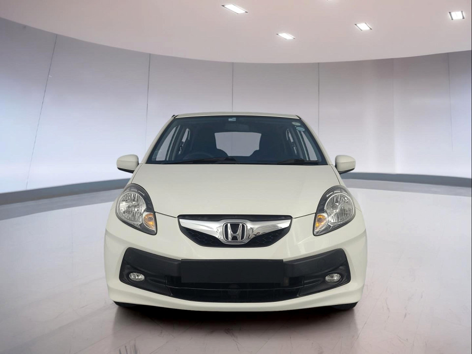 2015 HONDA BRIO 1.2 COMFORT