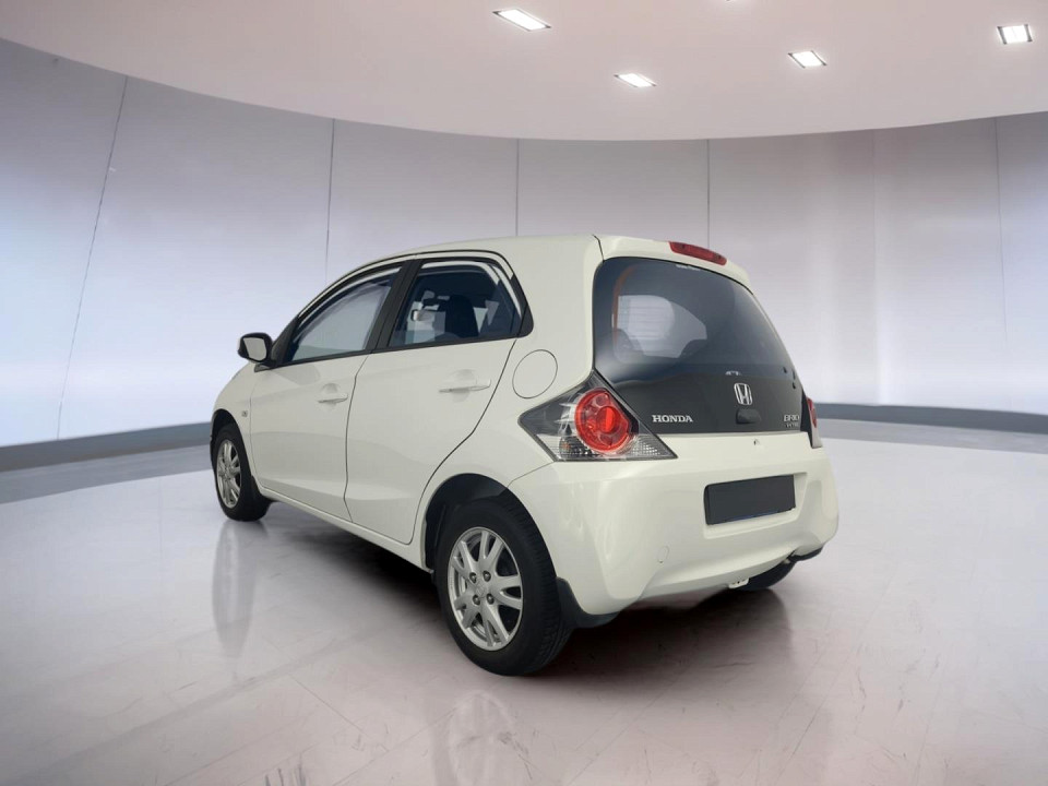 2015 HONDA BRIO 1.2 COMFORT