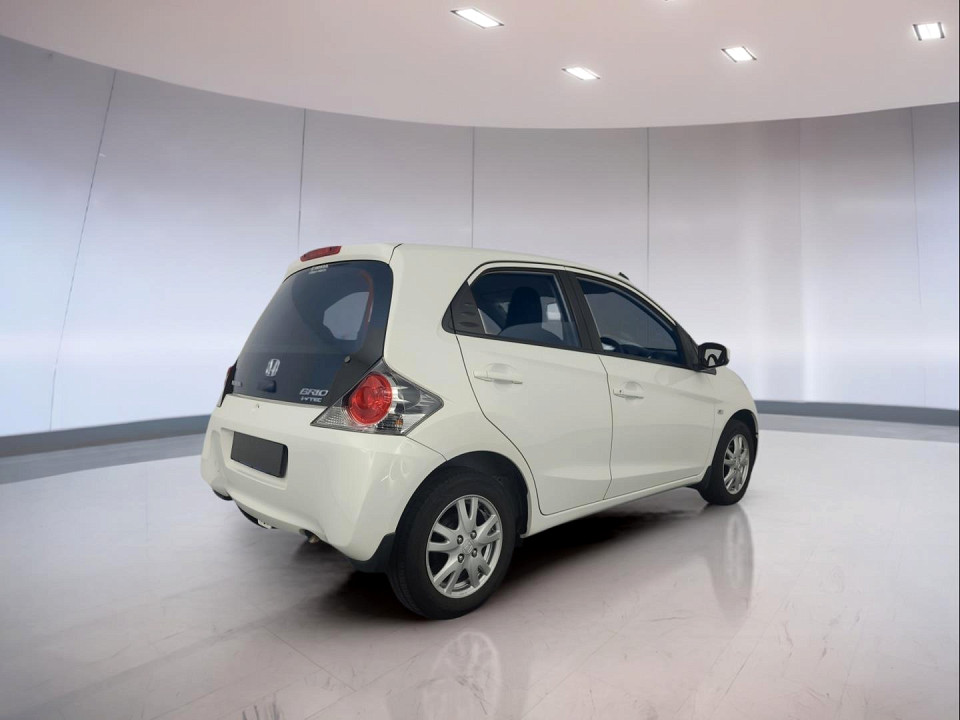 2015 HONDA BRIO 1.2 COMFORT