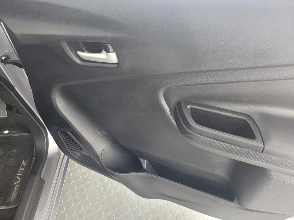 2024 TOYOTA VITZ 1.0 XR