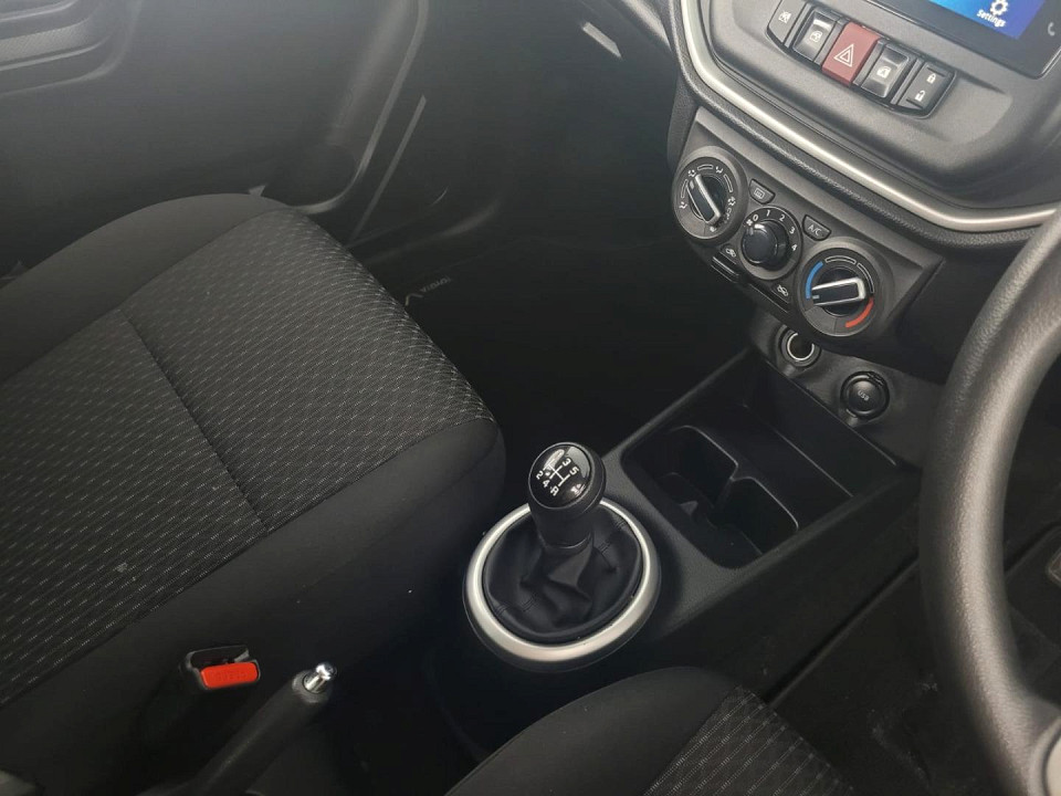 2024 TOYOTA VITZ 1.0 XR