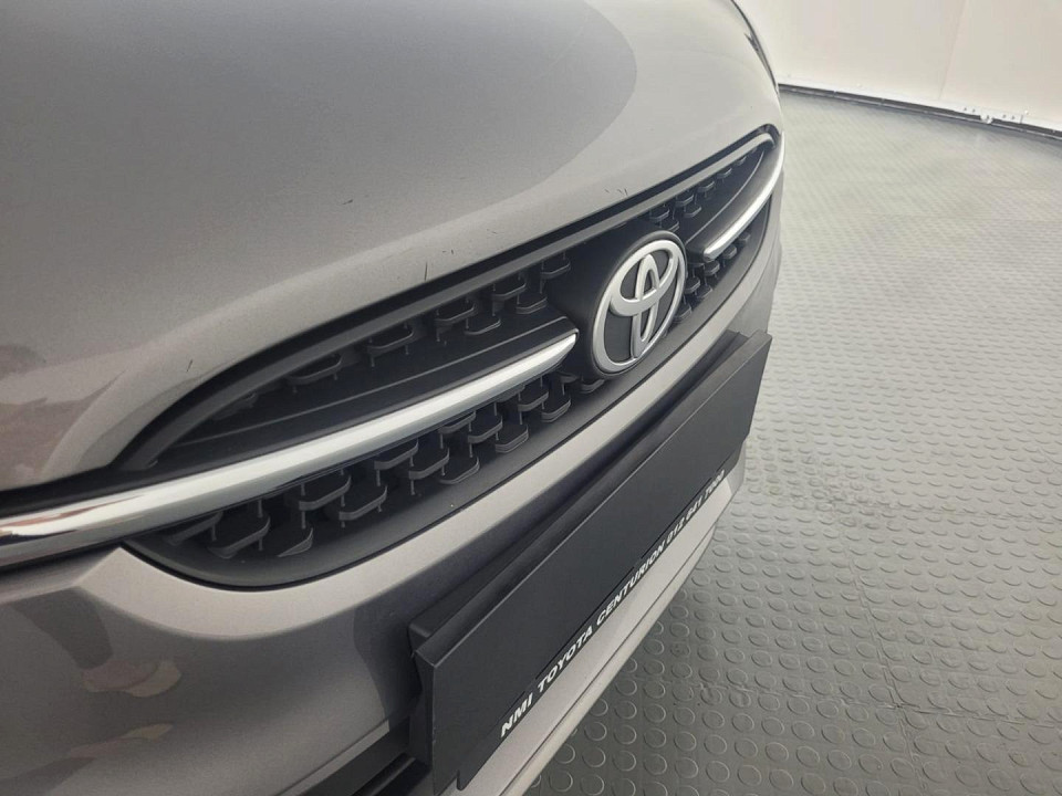 2024 TOYOTA VITZ 1.0 XR