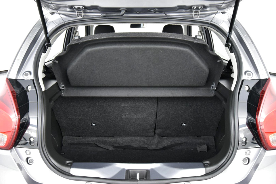 2024 TOYOTA VITZ 1.0 XR