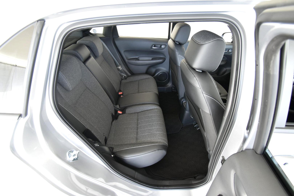 2025 HONDA FIT 1.5 ELEGANCE CVT