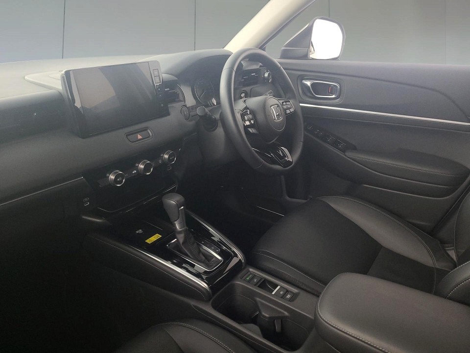 2025 HONDA HR-V 1.5 ELEGANCE CVT