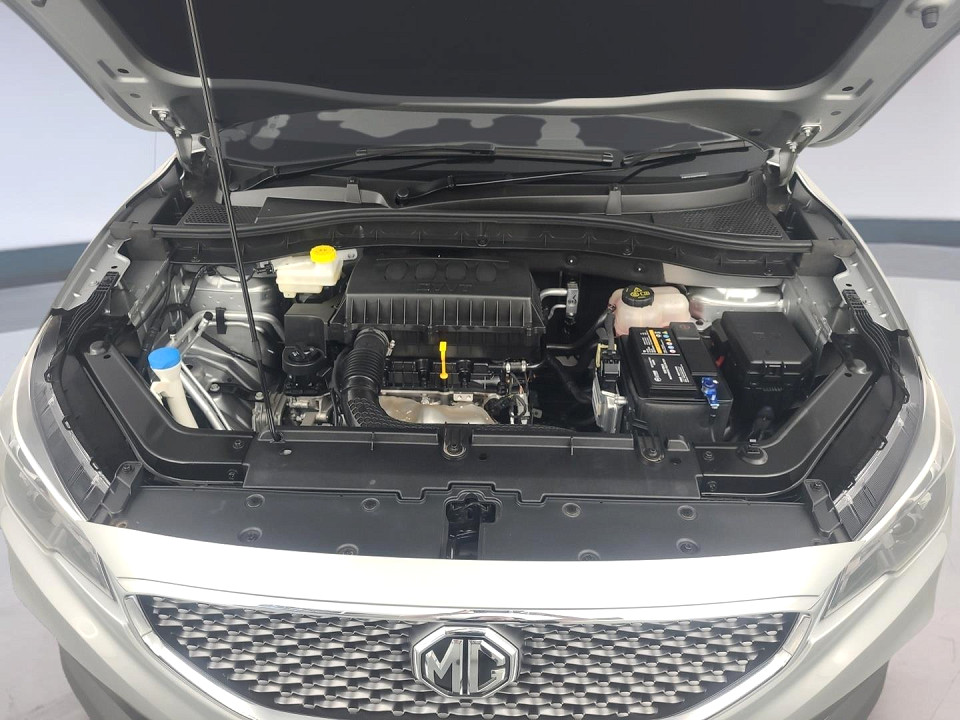 2025 MG ZS 1.5 LUXURY AT