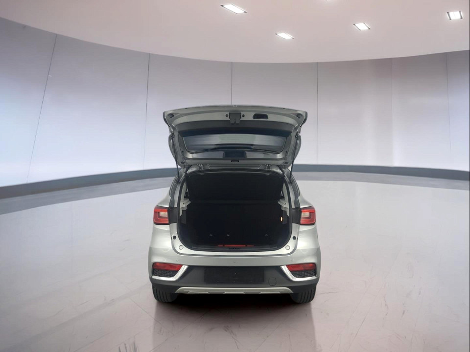 2025 MG ZS 1.5 LUXURY AT