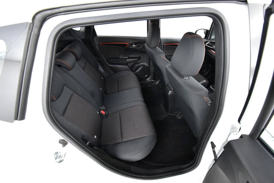 2018 HONDA JAZZ 1.5 SPORT CVT