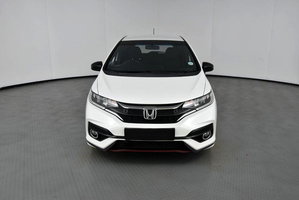 2018 HONDA JAZZ 1.5 SPORT CVT