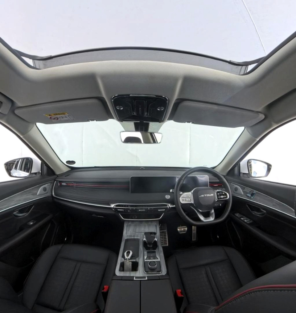 2025 JETOUR X70 PLUS 1.5T DELUXE