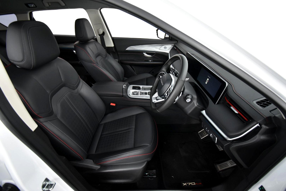 2025 JETOUR X70 PLUS 1.5T DELUXE