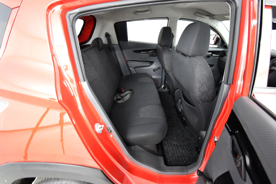 2020 MAHINDRA KUV 100 NXT 1.2 K2+