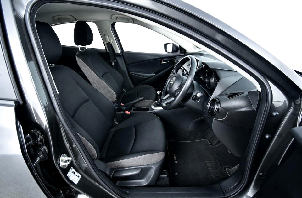 2024 MAZDA MAZDA2 HATCH 1.5 ACTIVE