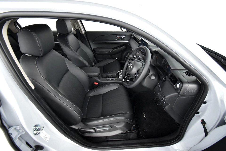2025 HONDA HR-V 1.5 ELEGANCE CVT