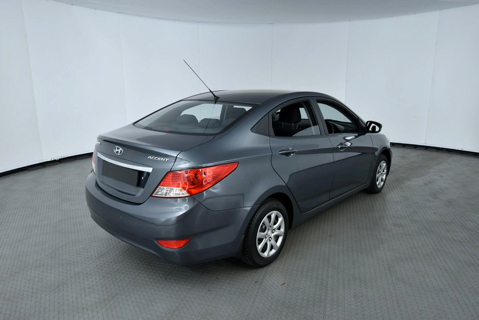 2013 HYUNDAI ACCENT 1.6 FLUID AT
