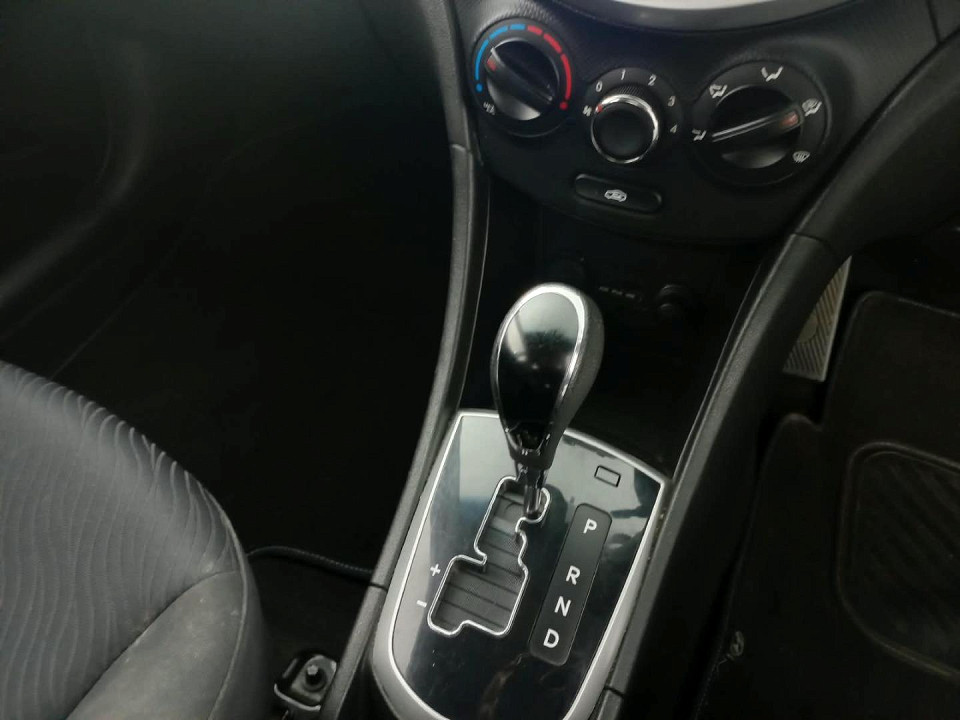 2013 HYUNDAI ACCENT 1.6 FLUID AT
