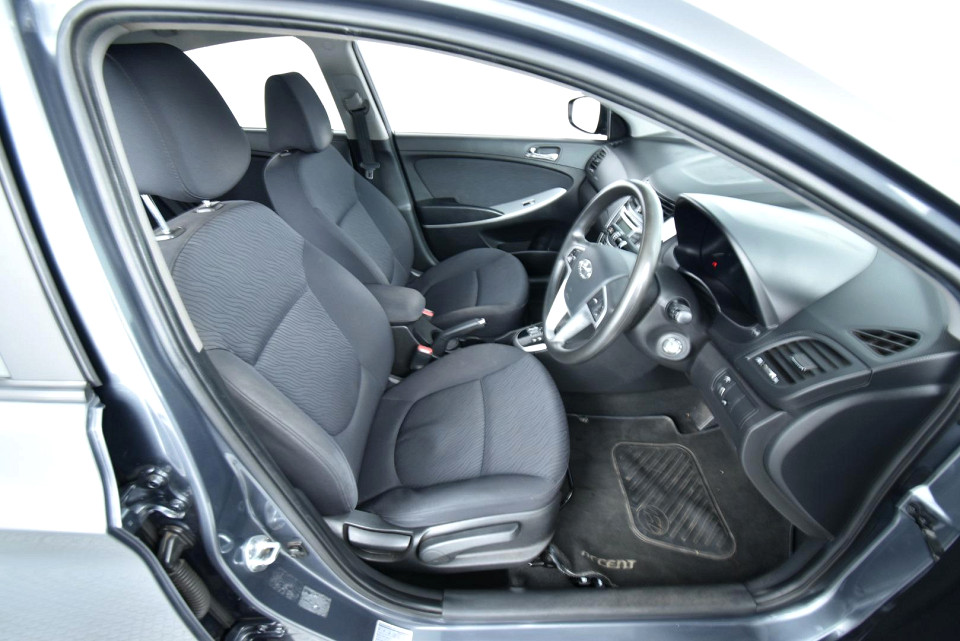 2013 HYUNDAI ACCENT 1.6 FLUID AT