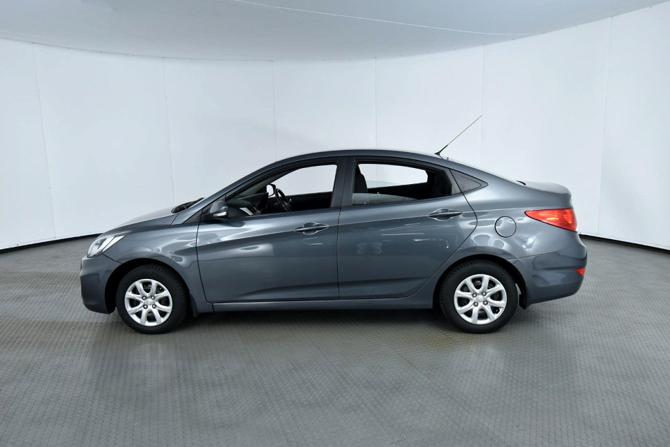 2013 HYUNDAI ACCENT 1.6 FLUID AT
