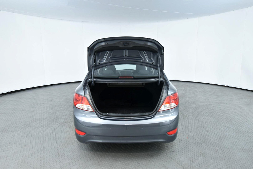 2013 HYUNDAI ACCENT 1.6 FLUID AT