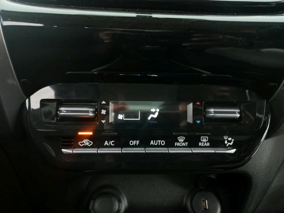 2025 TOYOTA STARLET CROSS 1.5 Xr