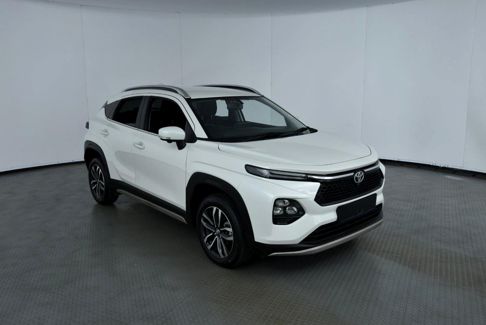 2025 TOYOTA STARLET CROSS 1.5 Xr