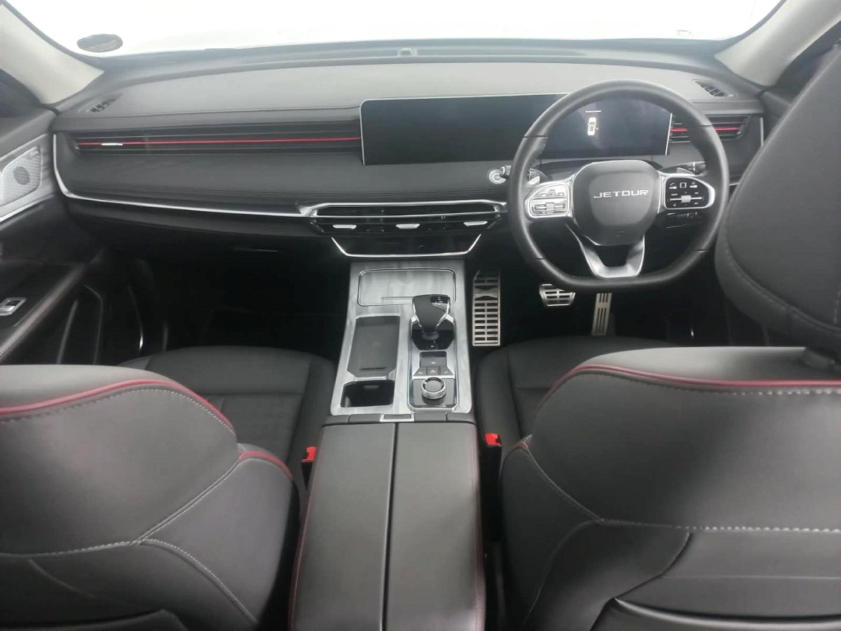 2025 JETOUR X70 PLUS 1.5T DELUXE