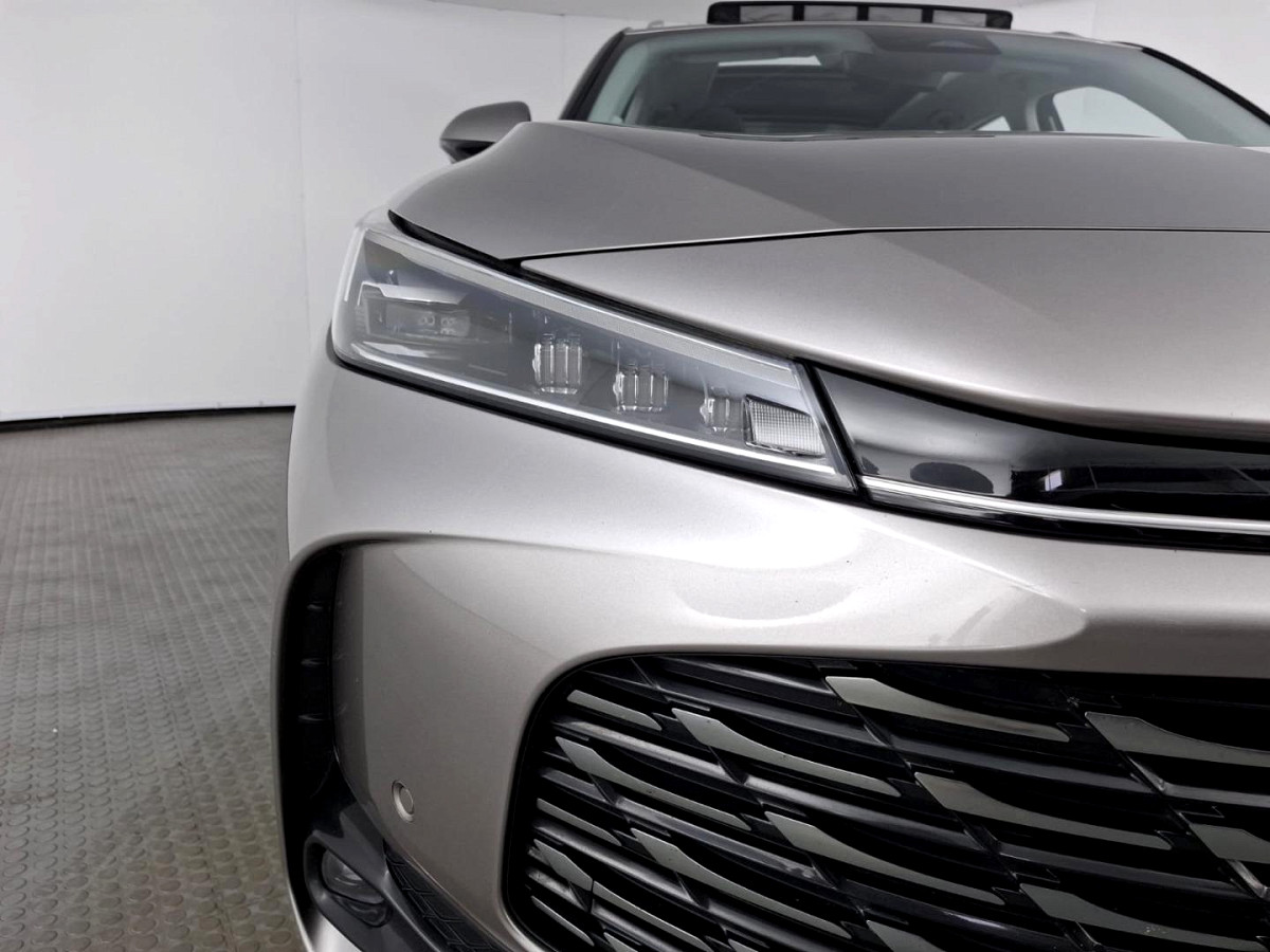 2025 MG HS 2.0T LUXURY AT