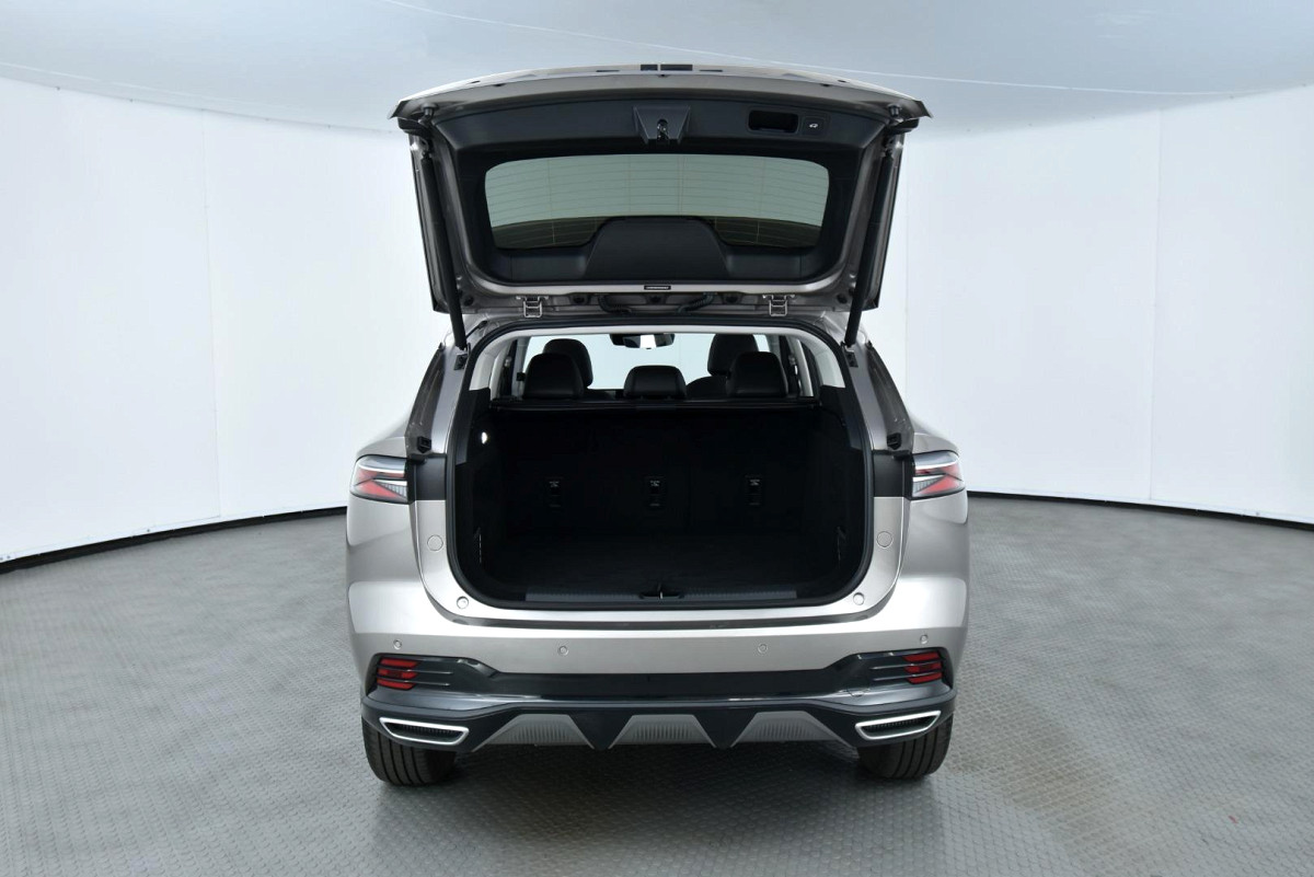 2025 MG HS 2.0T LUXURY AT
