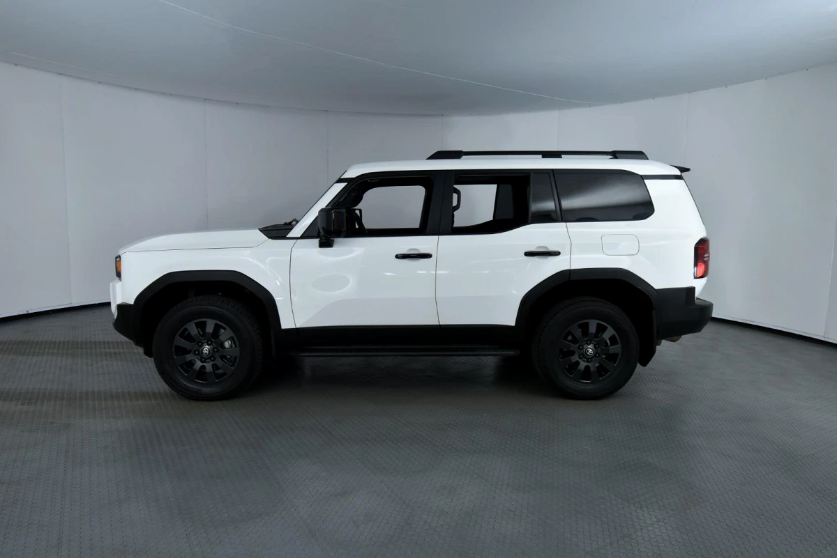 2025 TOYOTA LAND CRUISER PRADO 2.8 GD VX-R