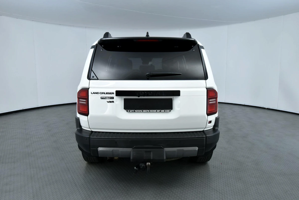2025 TOYOTA LAND CRUISER PRADO 2.8 GD VX-R